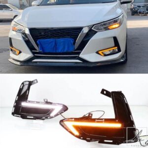 車用LEDデイタイムランニングライトアクセサリー防水DRL日産セントラシルフィ2019 - 22フォグランプカバーウィンカー 部品 カスタムパーツ アクセサリー