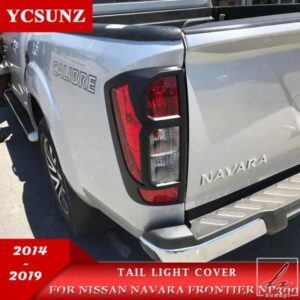 日産ナバラNP300 2014 - 19年式ピックアップ用テールライトトリム日産フロンティア用リアランプカバー 部品 カスタムパーツ アクセサリー