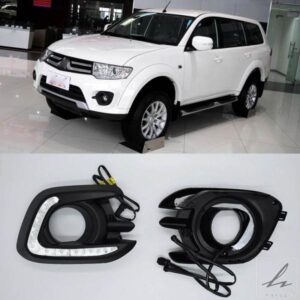 車用LEDデイタイムランニングライト LED DRL ウィンカー イエロー点滅 E11 フォグランプカバー パジェロ 2013 2014 2015用 部品 カスタムパーツ